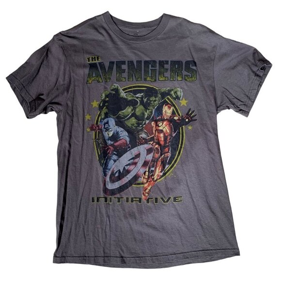 Marvel Comics the Avengers Initiative Grey T-Shirt Large Hulk Iron Man Cap - Picture 1 of 3